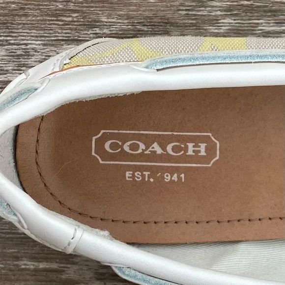 Coach Yellow and Cream Boat Loafer Flats Size 7 In Box!! - Picture 6 of 9